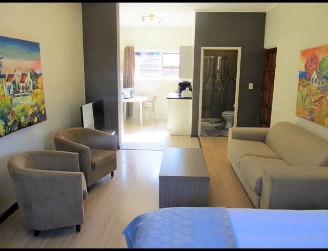 10 BEDROOM HOUSE FOR SALE IN ORCHARDS